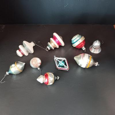 VINTAGE GLASS CHRISTMAS ORNAMENTS (1)