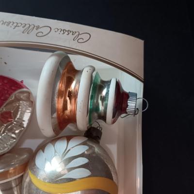 VINTAGE GLASS CHRISTMAS ORNAMENTS (2)