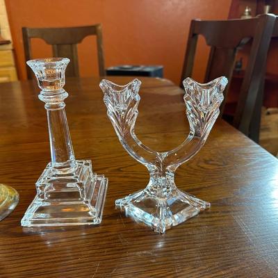 2 PAIRS OF CRYSTAL CANDLESTICKS AND 1 BRASS ONE