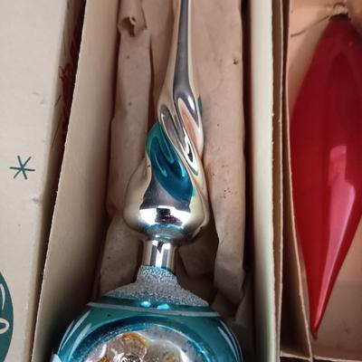 SHINY BRITE GLASS TREE TOPPER AND GLASS ORNAMENTS
