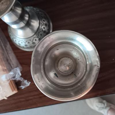 FLORAL VASE, CANDLE, IRIDESCENT DISH AND A PAIR OF CANDLE HOLDERS