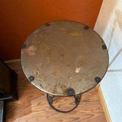 IRON SIDE TABLE OR PLANT STAND
