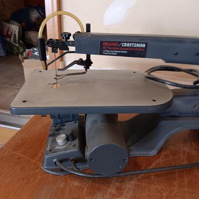 CRAFTSMAN 16" VARIABLE SPEED SCROLL SAW