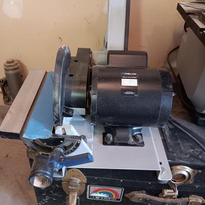 DELTA SHOPMASTER BELT AND DISC SANDER