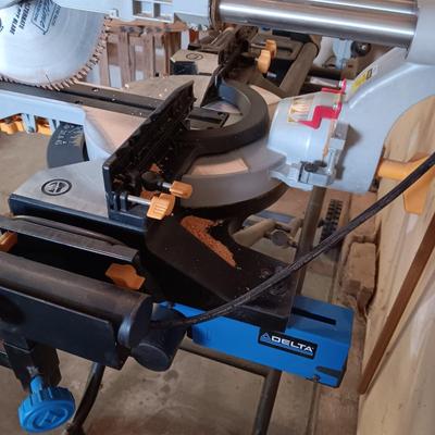 CHICAGO ELECTRIC 12" DOUBLE-BEVEL SLIDING COMPOUND MITER SAW & DELTA FOLDABLE MITER SAW STAND