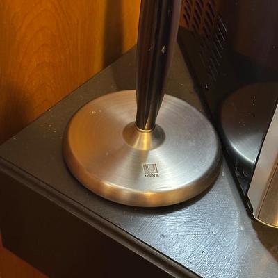 OSTER 1000W MICROWAVE AND PAPER TOWEL HOLDER