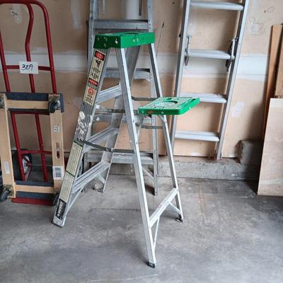 HUSKY 4 FOOT AND A 6 FOOT ALUMINUM LADDERS