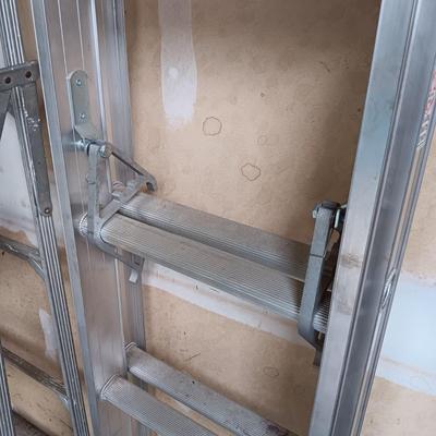 16 FOOT LOUISVILLE ALUMINUM EXTENSION LADDER