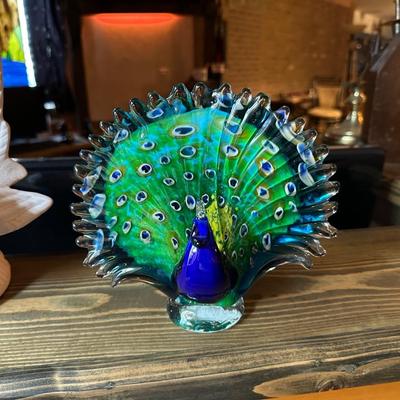 BEAUTIFUL GLASS AND OTHER PEACOCK PLUS A WHITE BIRD