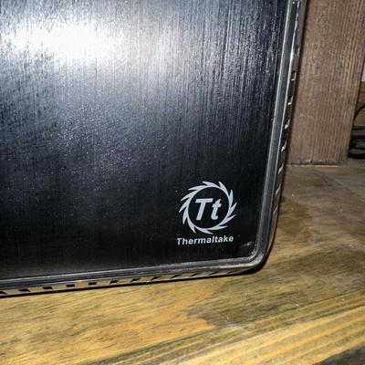 GAMING COMPUTER W/WIN 10, 27" MONITOR, GEAR HEAD SPEAKERS, MOUSE AND KEYBOARD