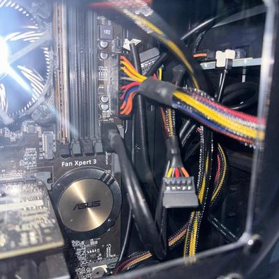 GAMING COMPUTER W/WIN 10, 27" MONITOR, GEAR HEAD SPEAKERS, MOUSE AND KEYBOARD