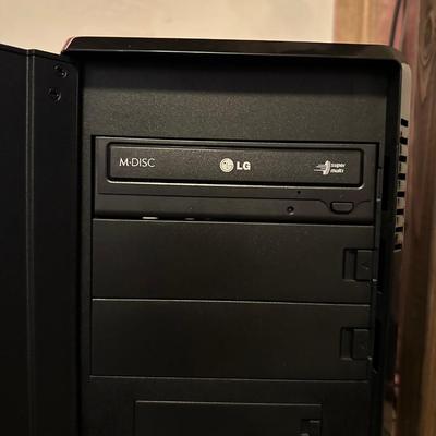 GAMING COMPUTER W/WIN 10, 27" MONITOR, GEAR HEAD SPEAKERS, MOUSE AND KEYBOARD