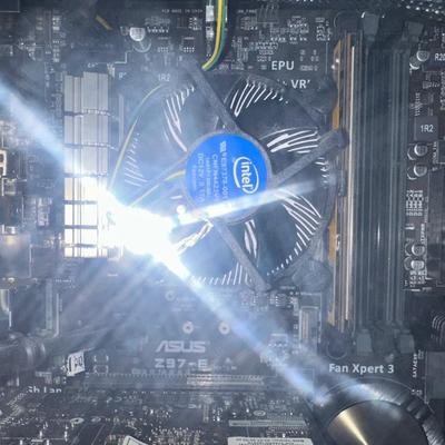 GAMING COMPUTER W/WIN 10, 27" MONITOR, GEAR HEAD SPEAKERS, MOUSE AND KEYBOARD