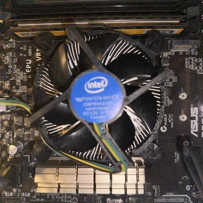 GAMING COMPUTER W/WIN 10, 27" MONITOR, GEAR HEAD SPEAKERS, MOUSE AND KEYBOARD