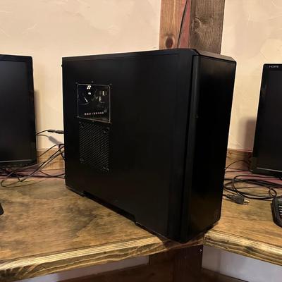 GAMING COMPUTER W/WIN 10, 27" MONITOR, GEAR HEAD SPEAKERS, MOUSE AND KEYBOARD
