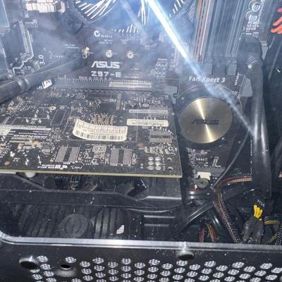 GAMING COMPUTER W/WIN 10, 27" MONITOR, GEAR HEAD SPEAKERS, MOUSE AND KEYBOARD