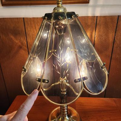 Touch On / Off Table lamp w 3 Setting