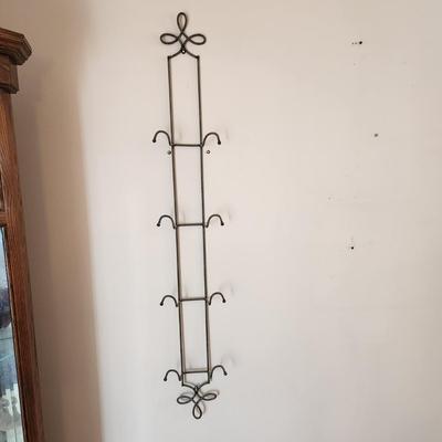 4 Plate Metal Vertical Wall Hanging or Flip it to Hang Mugs , Hats, Coats