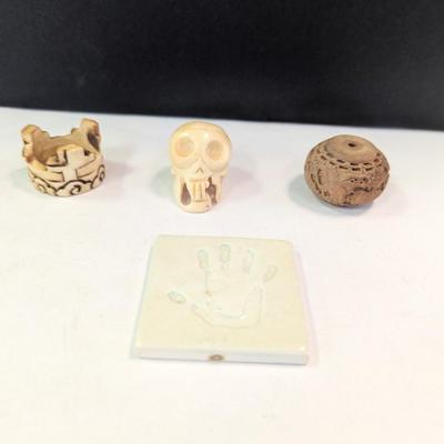 Chinese Hand Carved Boxwood Bead Antique Carved Bone Skull