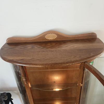 Bow Front Curio Cabinet 3 Glass Shelves w key 34x15x60
