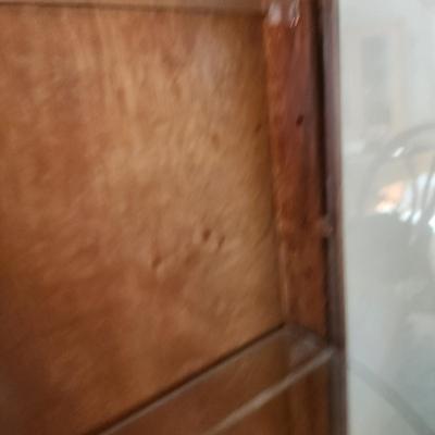 Bow Front Curio Cabinet 3 Glass Shelves w key 34x15x60