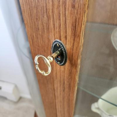Bow Front Curio Cabinet 3 Glass Shelves w key 34x15x60
