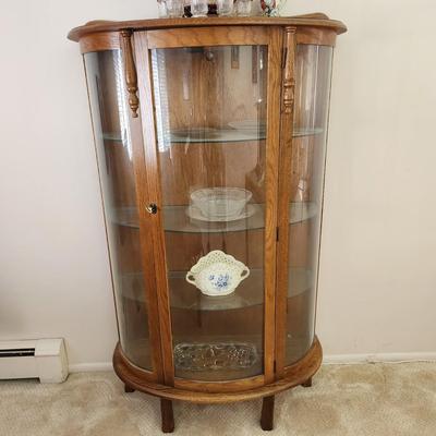 Bow Front Curio Cabinet 3 Glass Shelves w key 34x15x60