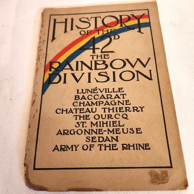 Lot #187 1919 World War 1 - History of the 42nd Rainbow Division