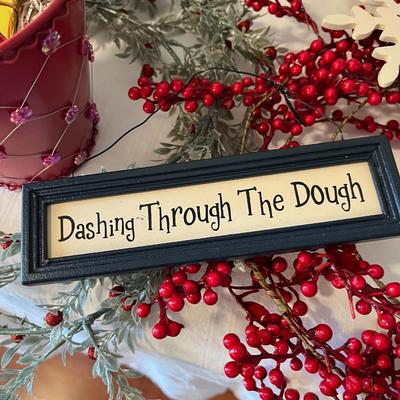 Christmas Decor Lot (LR)