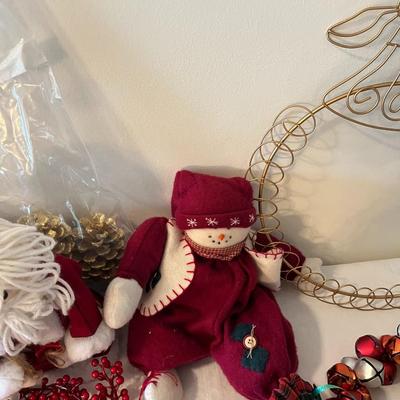 Christmas Decor Lot (LR)