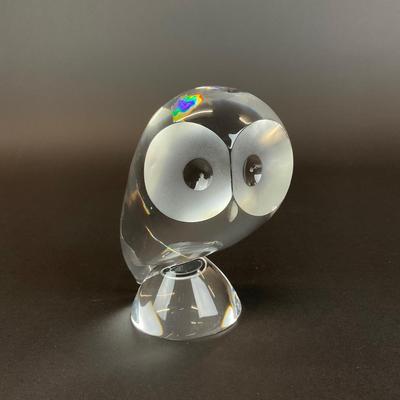Sale Photo Thumbnail #834: This Steuben Owl Crystal Sculpture is made by Donald Pollard
Measurements:
5” in height, 3” in width, 2.5” in depth