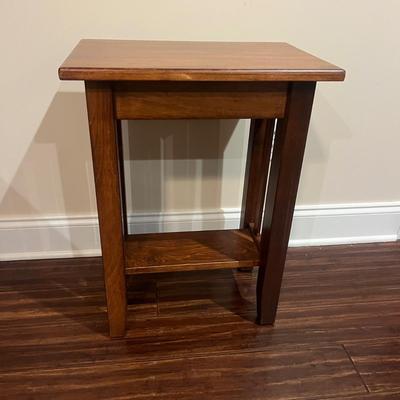 Heartland Furniture Mission Style Side Table (BD-MG)