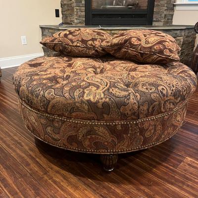 Large Circular Ottoman (BD-MG)