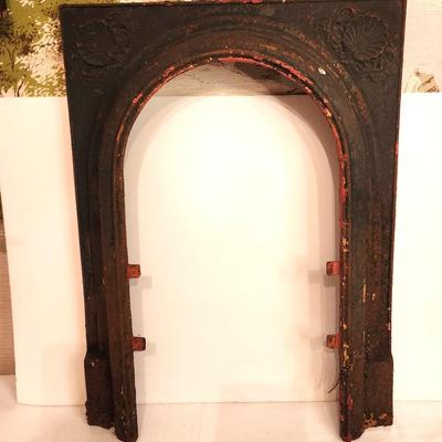 Lot #194 Antique Fireplace Insert (coal burning)