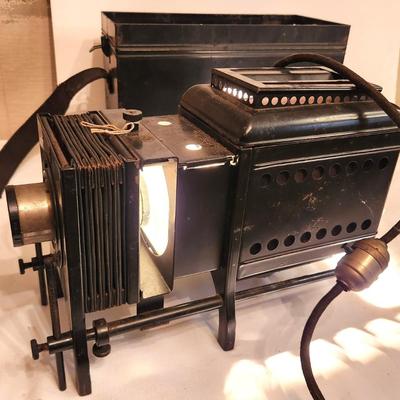 Lot #197 Magic Lantern for showing glass slides - entertainment device - WORKS