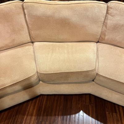 Flexsteel Wedge Sofa (BD-MG)