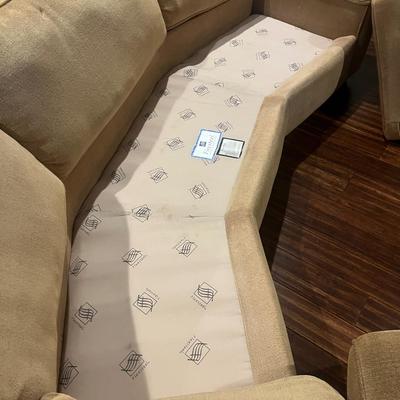 Flexsteel Wedge Sofa (BD-MG)