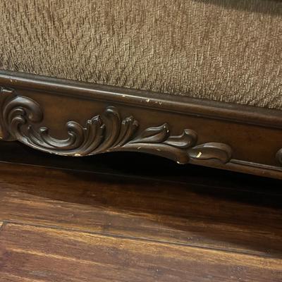 Love Seat With Carved Wood Accents (BD-MG)