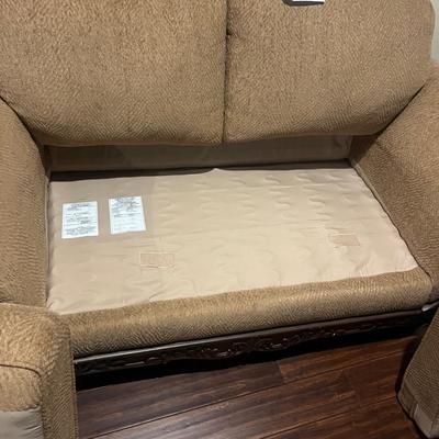 Love Seat With Carved Wood Accents (BD-MG)