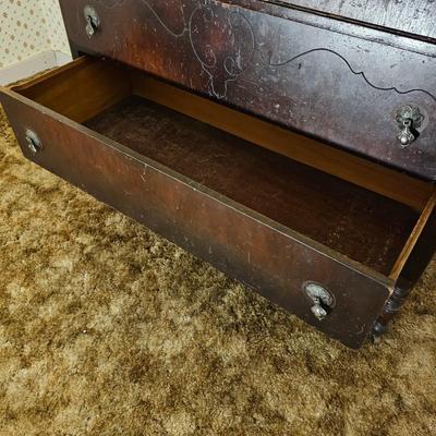 Four Drawer Dresser with Mirror (G3-JS)