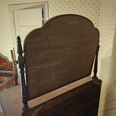 Four Drawer Dresser with Mirror (G3-JS)