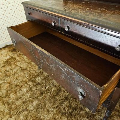 Four Drawer Dresser with Mirror (G3-JS)