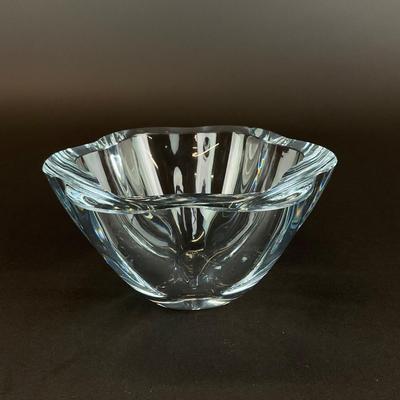 Sale Photo Thumbnail #896: Bowl has a chip and a crack, please refer to photos.
Measurements:
3.25” in height, 6.25” in diameter