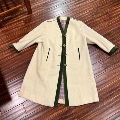 Lodenfrey Wool Coat & Hut-Seidl Hat (BD-RG)