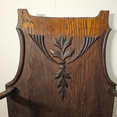 Vintage Hall Tree Storage Seat w/Mirror. (G6-JS)