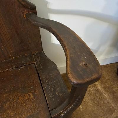 Vintage Hall Tree Storage Seat w/Mirror. (G6-JS)