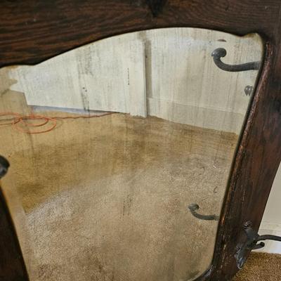 Vintage Hall Tree Storage Seat w/Mirror. (G6-JS)