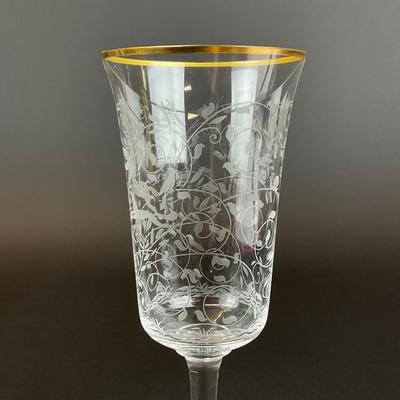 Sale Photo Thumbnail #923: The set has etched animals and gold trim at top. Discontinued 1947 - 1961
The gold trim is wearing off. All glasses have no chips or flea bites.
Measurements:
7.75” in height, 2.75” in diameter