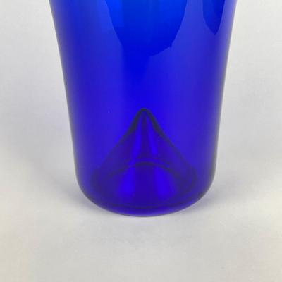 Sale Photo Thumbnail #934: Measurements:
11” in height, 8.5” in diameter
