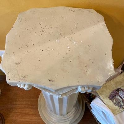 Candle lantern on pedestal